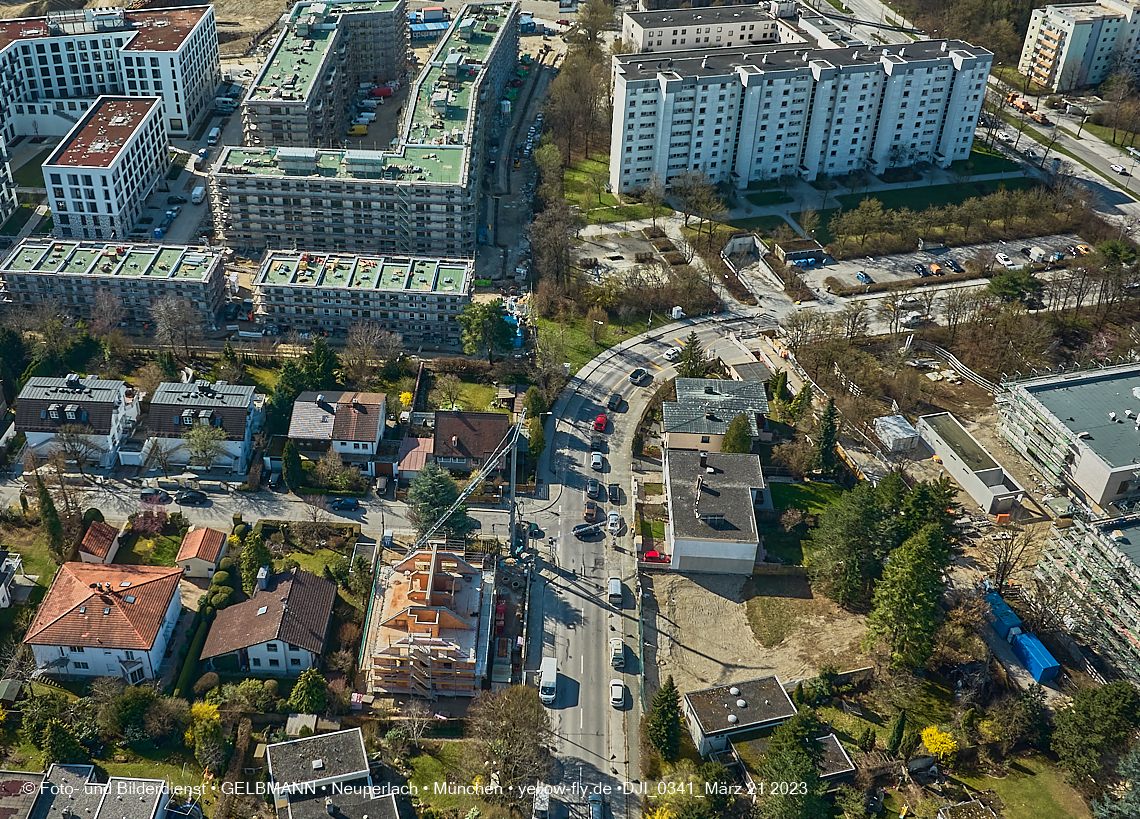 21.03.2023 - Luftbilder von der Baustelle Niederalmstraße 16 in Neuperlach